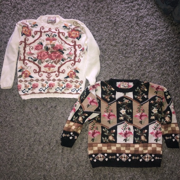 Crystal-Kobe Sweaters, Size M - Picture 1 of 11